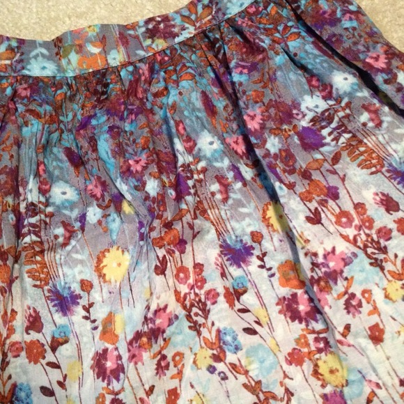 🌟Reserved! Flower patterned skirt