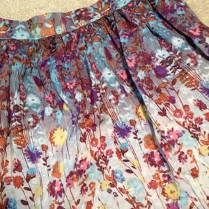 🌟Reserved! Flower patterned skirt