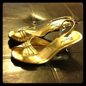 Renica Shoes - RESERVED @blonde1331 Gold &Clear PeepToeSlingbacks Renica Shoes - RESERVED @blonde1331 Gold &Clear PeepToeSlingbacks