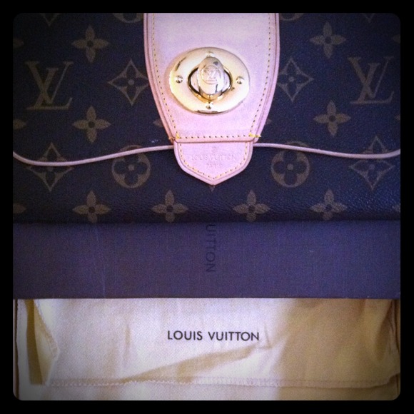 Louis Vuitton House Classic Monogram Wallet