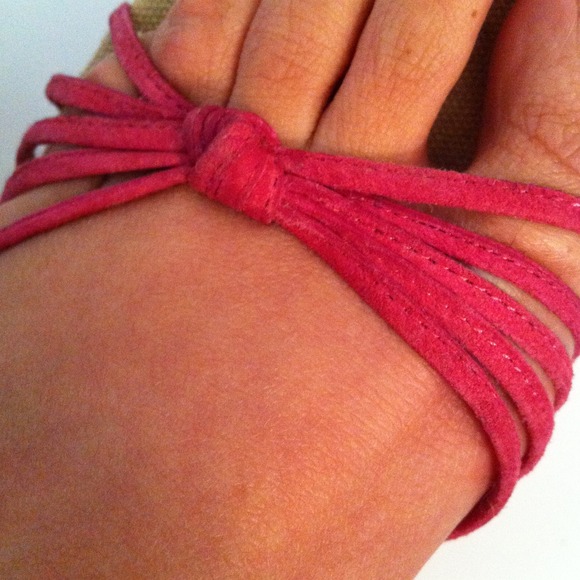 🌟Brand New✨Pink Suede Leather Strap Wedge - Picture 4 of 4