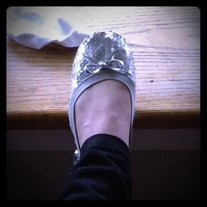 Reduced Sparkly flats