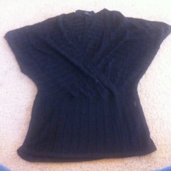 Black v neck sweater