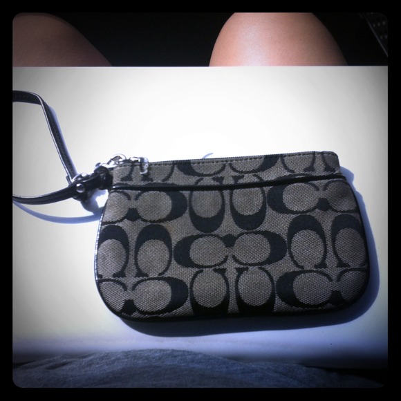 Coach Wristlet / Wallet - Barely Used!