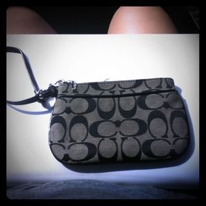 Coach Wristlet / Wallet - Barely Used!