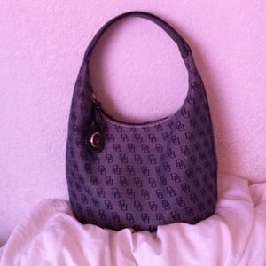 (Reduced)Dooney and Bourke Bucket Bag