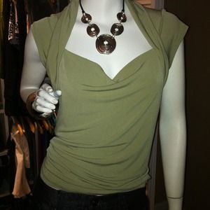 $REDUCED$ Green shrug shirt