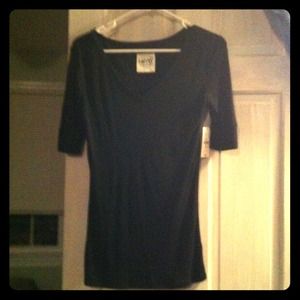 Black v-neck shirt