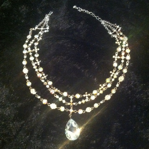 Marciano dressy necklace