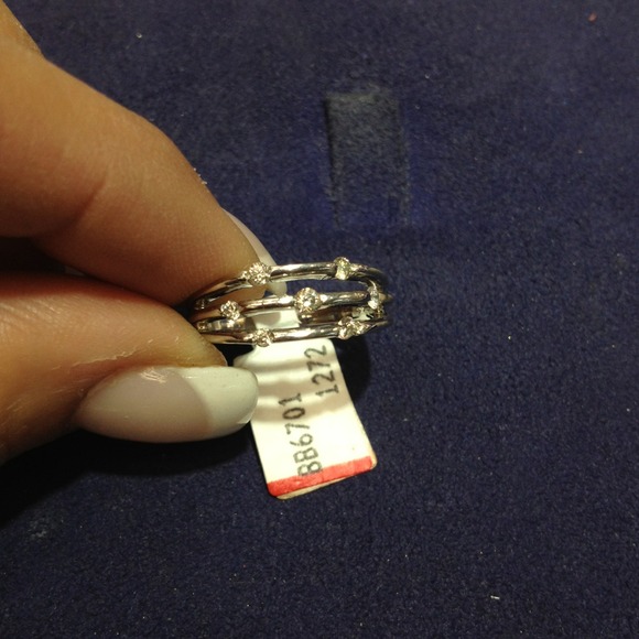 💢💢REDUCED💢💢💢❕14 kt white gold ring - Picture 2 of 4