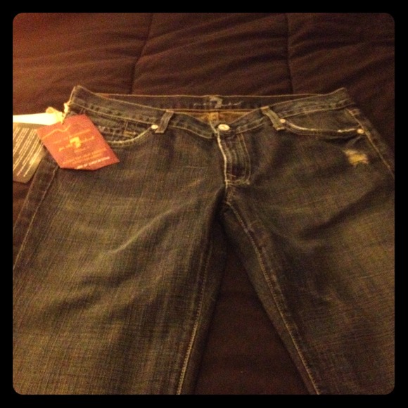 😄PRICE REDUCED😄 7 For All of Mankind NWT - Picture 1 of 4