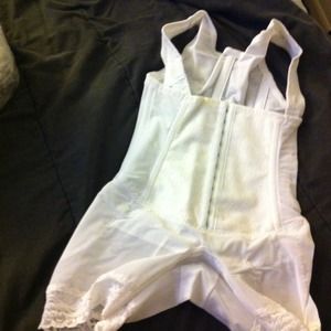 ❤❤REServed sold ❤❤Body magic