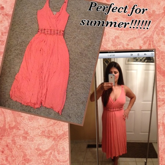 Peach dress - Picture 1 of 4