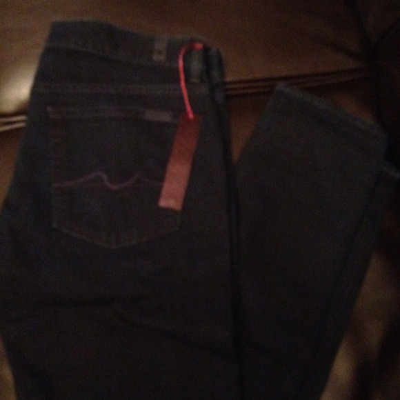 SOLD Brand new 7 for All Mankind skinnies sz 31.
