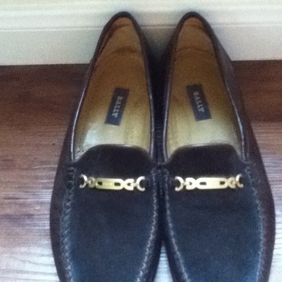 Reserved for leomain1980.