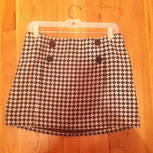 Express houndstooth skirt