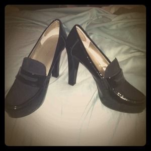 Super hot and comfortable old school style heels!