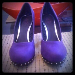 Purple suede pumps w/stud details & brown heels