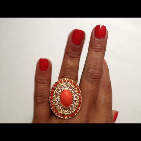 Medallion ring - Picture 4 of 4