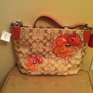 New Coach purse with tags. $150.00