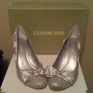 Gianni Bini Shoes - REDUCED Disco Ball Silver Heel w/ Bow Accent @ Toe Gianni Bini Shoes - REDUCED Disco Ball Silver Heel w/ Bow Accent @ Toe