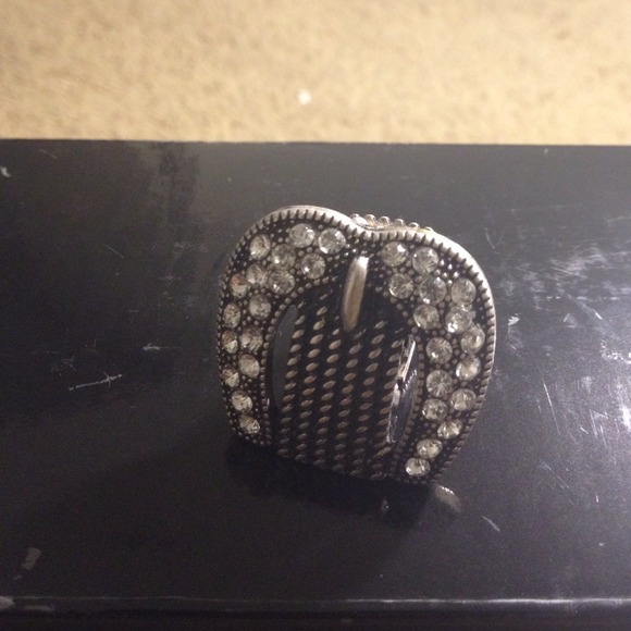 Ring - Picture 2 of 3