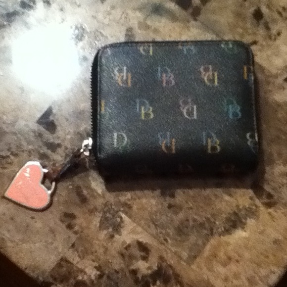 💢RESERVED 🎀Authentic D&B  wallet.