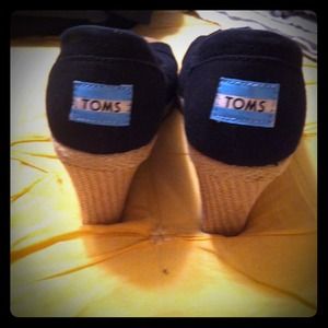 Reserved ---Toms wedges