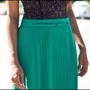 Skirts - Green long pleated skirt Skirts - Green long pleated skirt
