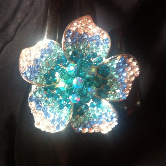 Crystal Stud Flower Ring
