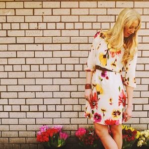 Dresses - Super Sweet Floral Spring Dress Dresses - Super Sweet Floral Spring Dress