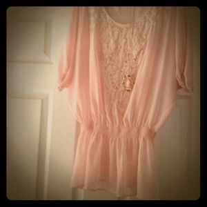 Beautiful top vintage look