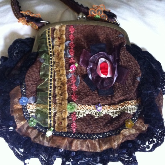The most adorably feminine purse EVER!