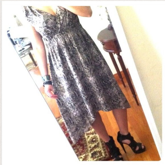 Trapeze Midi Dress - Picture 2 of 4