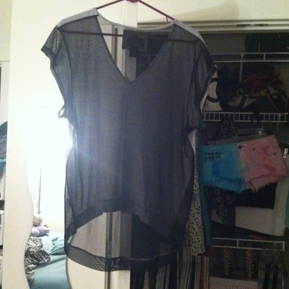 Grey T-Shirt with sheer back! - Picture 2 of 2