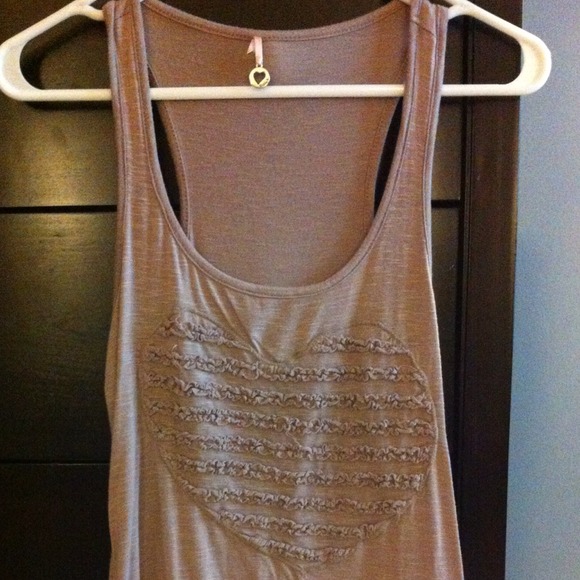 Light pink ruffle heart tank