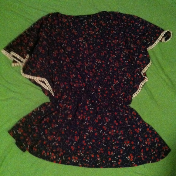 ❌SOLD Super Cute Forever 21 Top