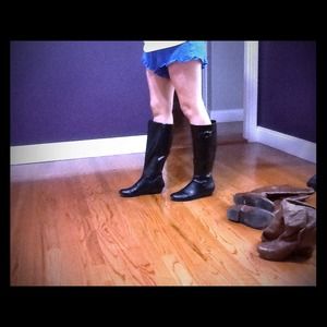 @lex93 Black flat boots