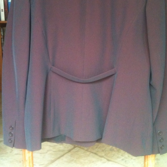 **REDUCED!!!**. Gorgeous Blazer - Picture 3 of 4