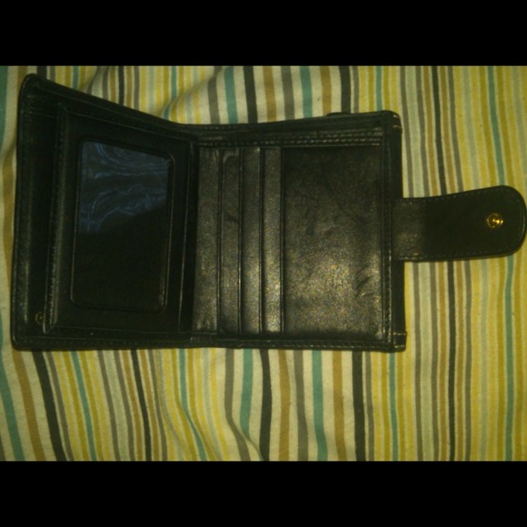 π’FINAL PRICEπ’; AUTHENTIC: Coach wallet - Picture 3 of 4