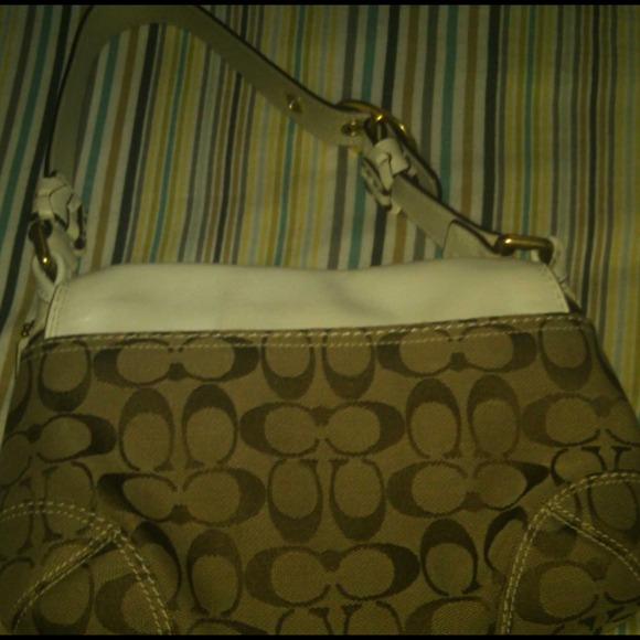 💢LOWERED THE FINAL PRICE💢 Coach purse - Picture 3 of 4