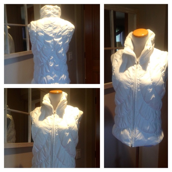 🎀NEW 🎀nine west spring vest