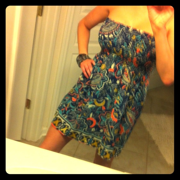 timing  Dresses & Skirts - Small blue print tube dress