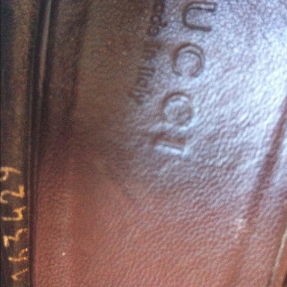 Not available 🚫 Authentic Monogram Gucci Heels - Picture 3 of 4