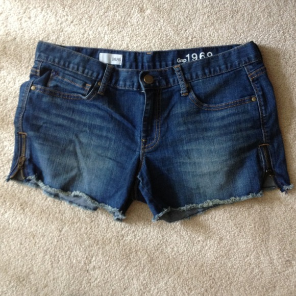 Gap jean shorts