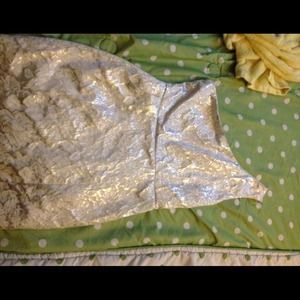 Dress size- medium. White & silver!!