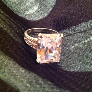 Beautiful Costume Ring