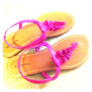 New pink flip flops 6.5