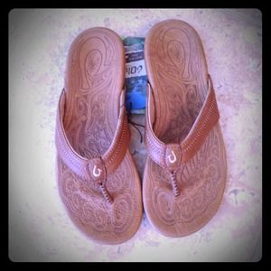 Reserved! NWT OluKai flip flops + splendid skirt