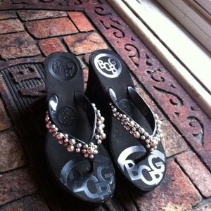 ❤BCBG Brand New black sandals🏆